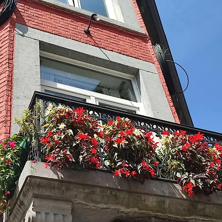 Portanova 21 Apartment